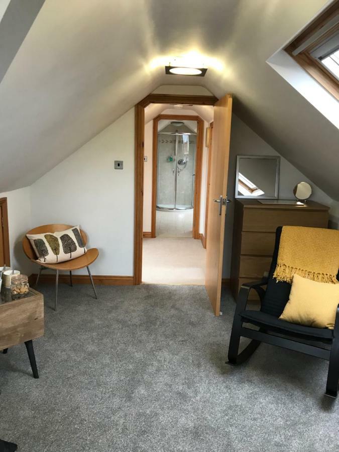 Mooredge B&B Уитби Екстериор снимка